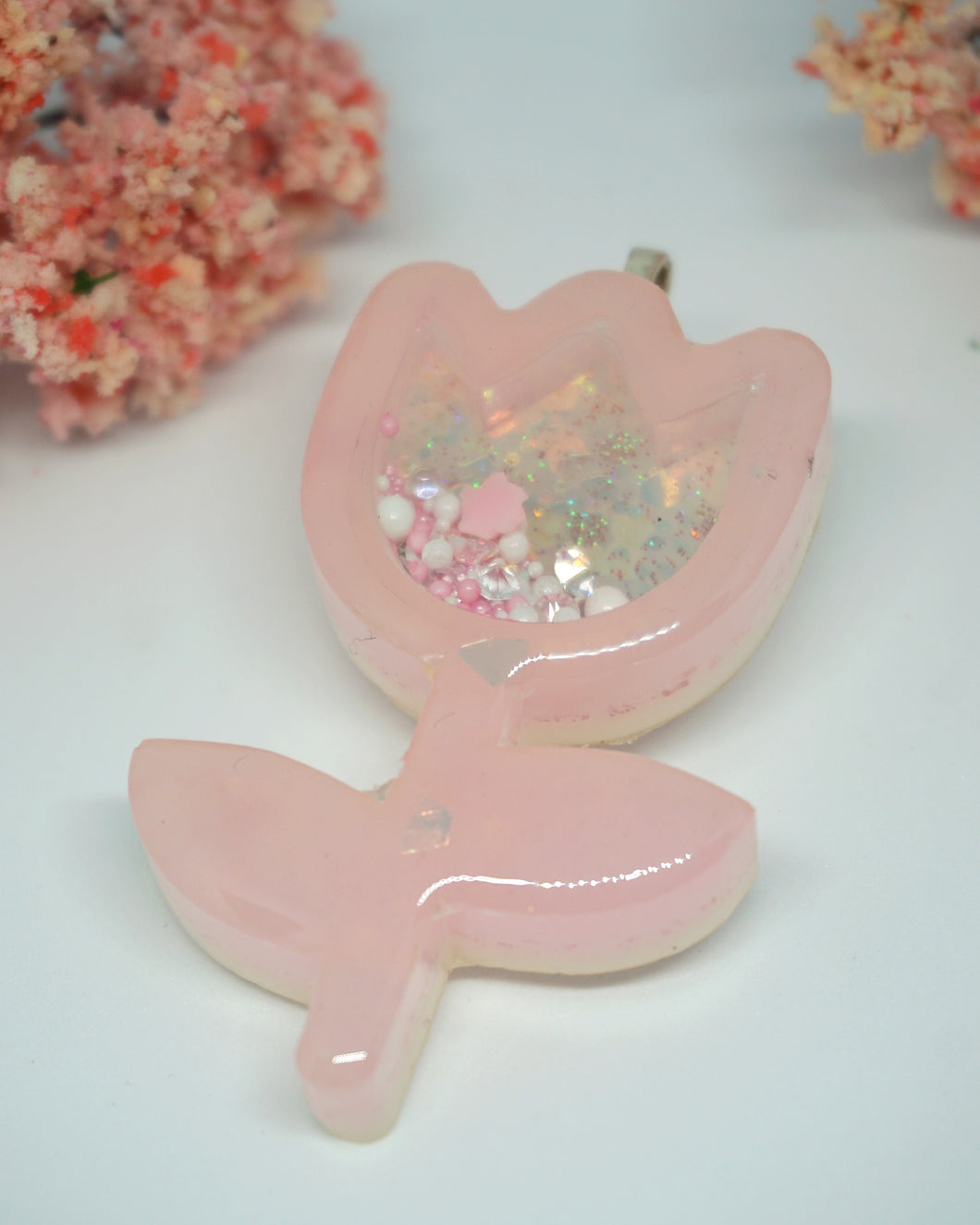 Milky Rosé Flower Dry Shaker Charm